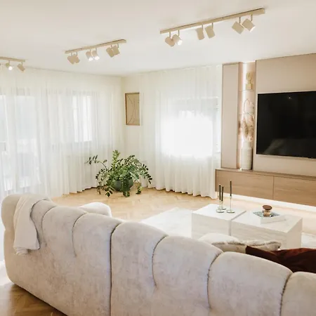 Zenith Villa *